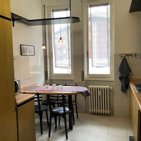 Ampio Bilocale A Milano Apartamento Exterior foto